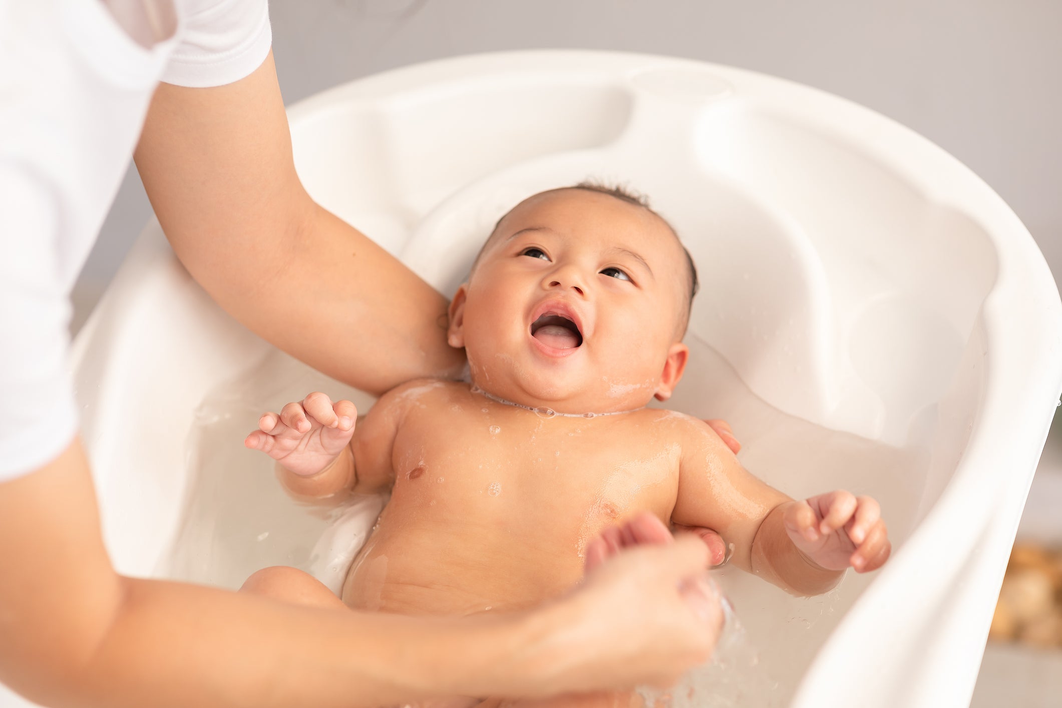 When Can I Start Bathing Baby In Bathtub When Can I Start Bathing Baby In Bathtub
