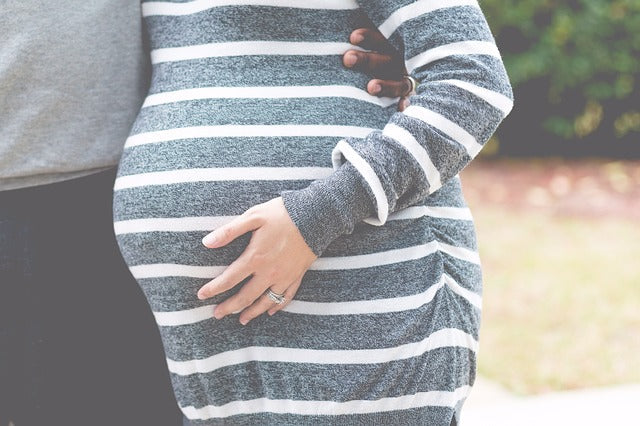 in labour pregnant glowing maternity wear   in labour pregnant glowing maternity wear
