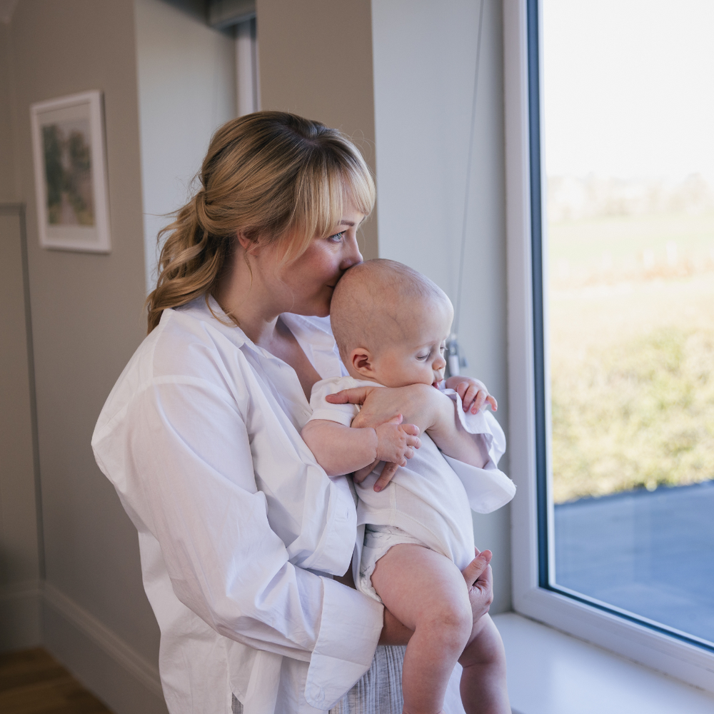  Embracing the Fourth Trimester: Self Care Essentials for New Parents 